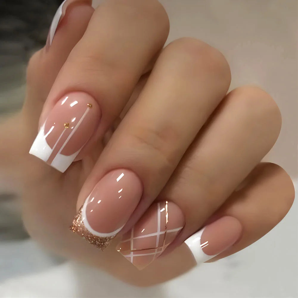 24Pcs Nude White French Fake Nail Short Square Nail Tips Fashion Wearable False Nails with Glue Simple Full Cover Press on Nails