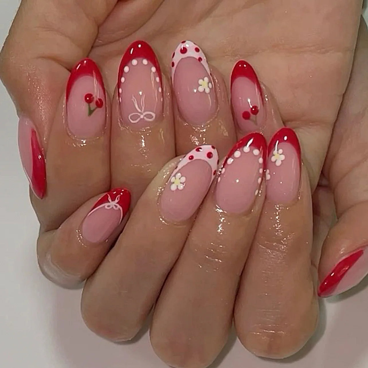 24pcs Sweet Letter Press On Nails Cute Cherry Bowknots Ladybug Strawberry Decor False Nails Blush Pink Almond Fake Nail For Girl
