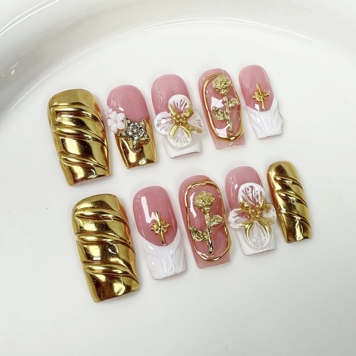 10pcs Luxury Gold Press on Nails 3D Flower False Nails Pearl French Manicure Handmade Fake Nail Tips Square Medium Nail Stickers