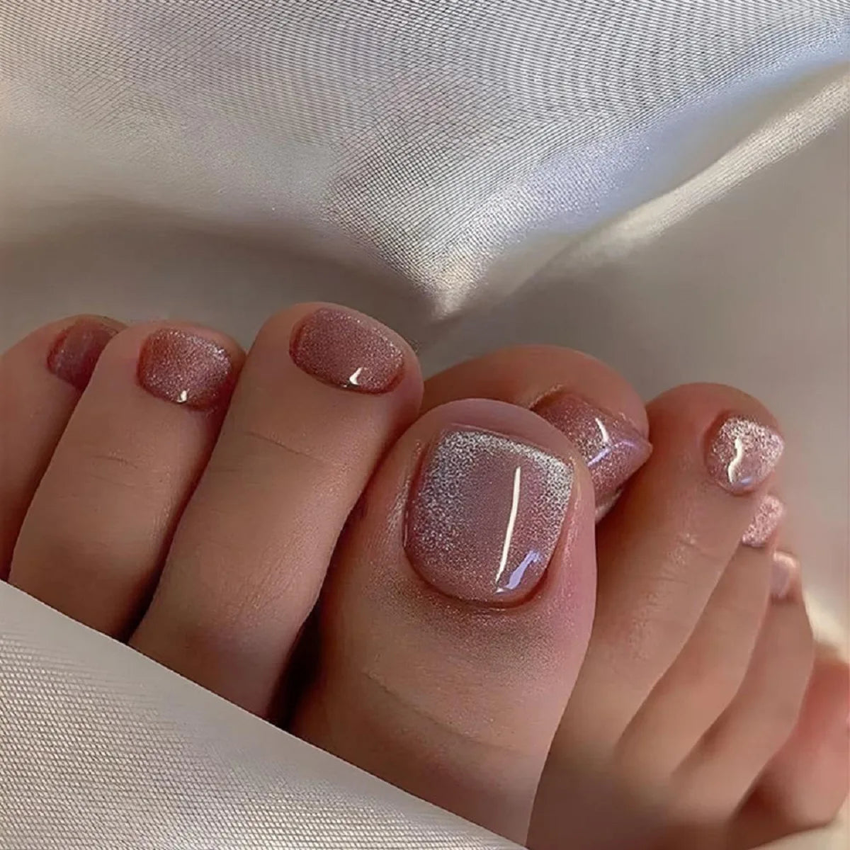 24pcs Press on Toe Nails Nude Crystal Cat's Eye Ultra Thin Bright Diamond Full Coverage Toenail for Women&Girl Removable Toenail