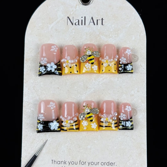 10pcs high-end Cute cartoon style, hand-painted zebra pattern, three-dimensional little bees, shiny flowers handmade fake nails