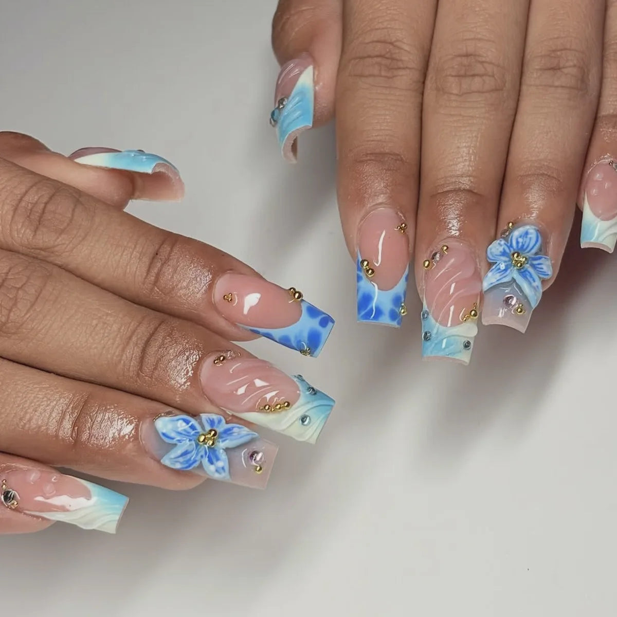 24PCS Spice Girls False Nails Sweet Cool 3D Pink Flowers with Diamonds Decoration Square Press on Nails Full Cover Wearable Tips