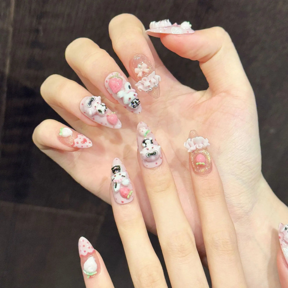 10pcs Handmade Pink Cute False Nails 3D Cartoon Strawberry Peach Decor Press On Nails Sweet Almond Creative Summer Fake Nail