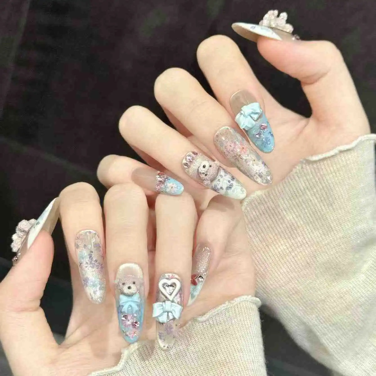 10pcs Light Blue Fragments Floral Press On Nails Handmade 3D Cute Bear Bows Heart Decor False Nail Sweet French Style Fake Nail