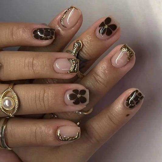 24Pcs Brown Flower Pattern Press on Nails with Short Square Cute Snake Grain Fake Nail French Fashion Finished Wearable Nail Art