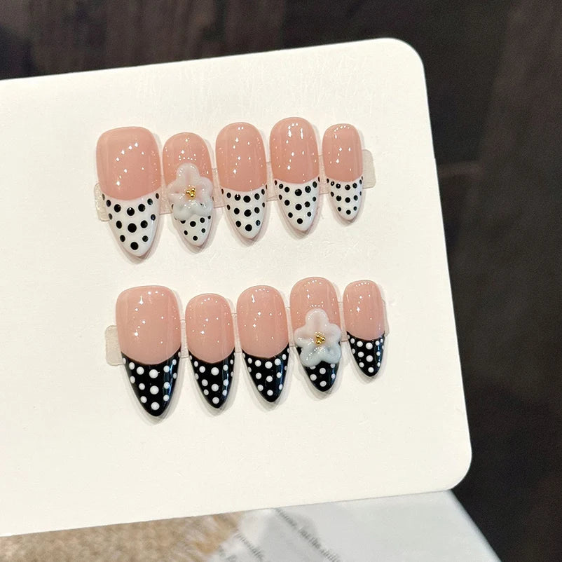 10pcs Handmade Press On Nails Black White Wave Point French Style Almond Fake Nails 3D White Carved Flower Decor False Nail Tips