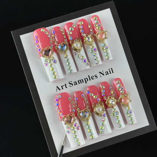 10pcs high-end Luxurious retro style, hand-painted three-dimensional heart, dazzling full of diamonds handmade fake nails