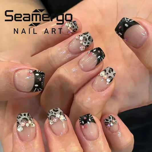 24PCS Square Press on Nails Carved Flowers Butterfly Leopard Print Embossed False Nails European American Sweet Cool Fake Nails