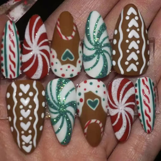 30pcs Christmas False Nails Red Green Spiral Pattern Press on Nails Love Coffee Stripe Winter Xmas Manicure Almond Fake Nails