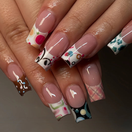 24pcs Sweet Cool French Style False Nails Wave Point Flower Designs Spicy Girl Press On Nails Medium Coffin European Fake Nail