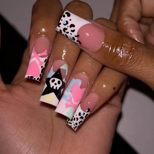 24pcs Halloween Theme Sweet Cool False Nail Cute Ghost Heart Cross Star Design Press On Nails Long Coffin French Style Fake Nail