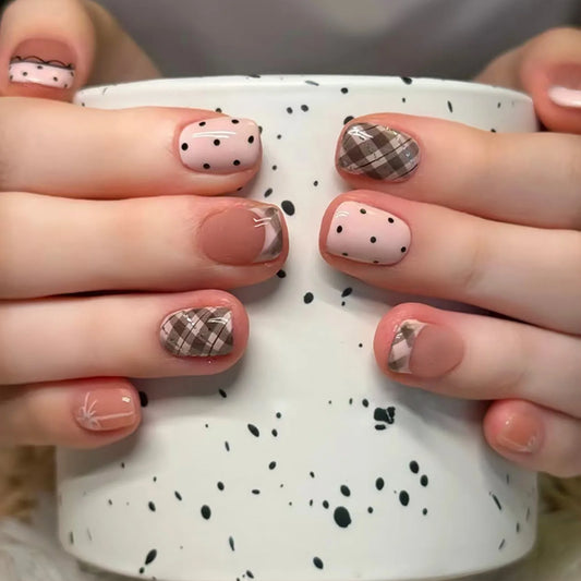 24pcs Short Square Shaped False Nails Sweet Pink Lace Edge French Style Press On Nails Polka Dot Plaid Bowknots Design Fake Nail
