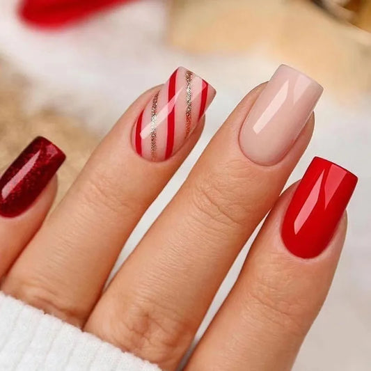 24pcs Short Christmas False Nails Glitter Sequins Snowflake Press on Nails Square Head Artificial Nail Tips Girl Christmas Gifts