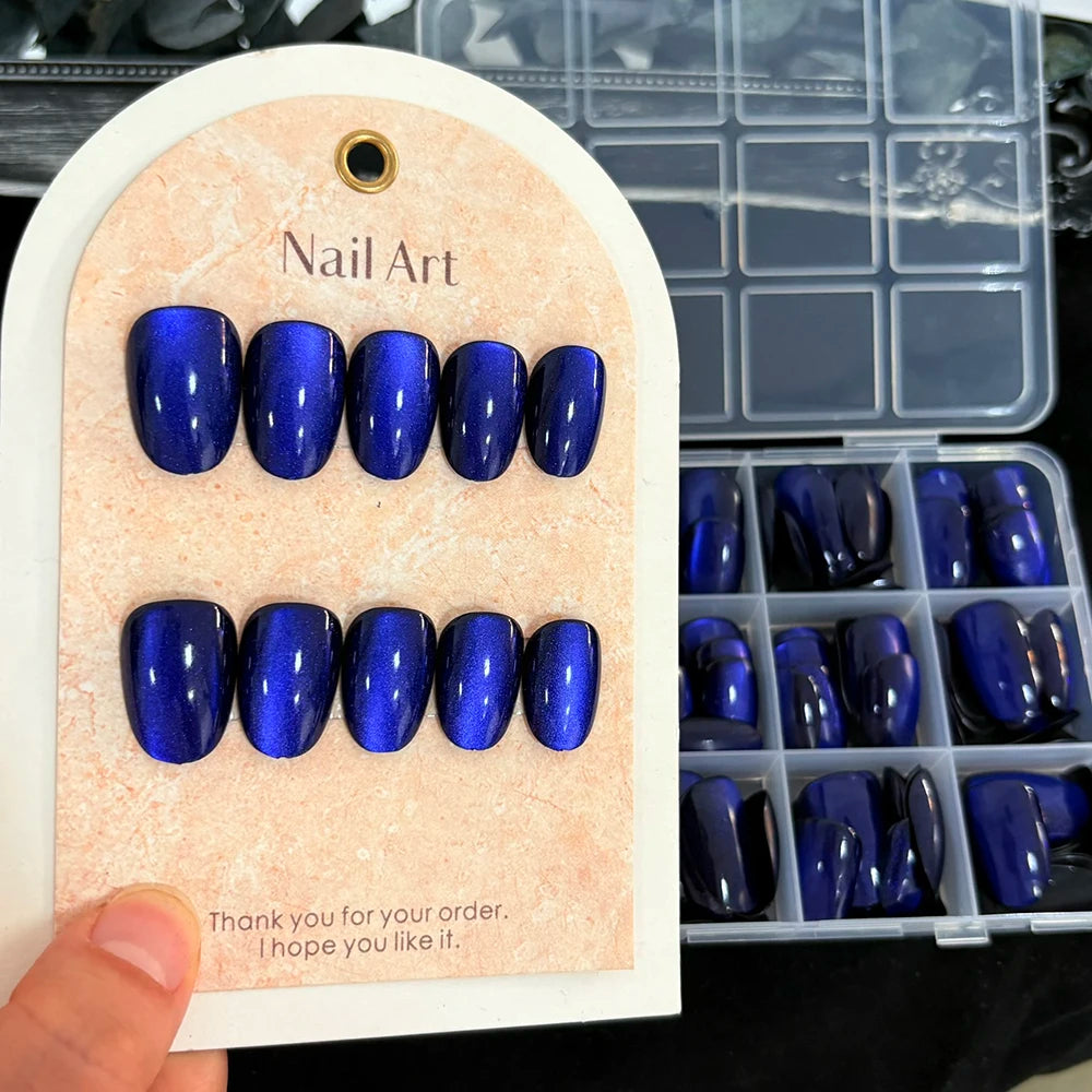 30/144Pcs Glossy Dark Blue Cat Eye False Nails Sparkly  Medium Oval Blue Press On Nails Artificial Full Cover Finger Fake Nails
