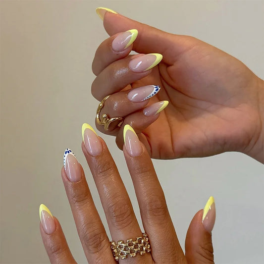 24pcs Almond Fake Nails Art Sweet Star Pattern Rhinestone Design Full Cover Nail Tips False Nail Black Pink Press on Nails Sets