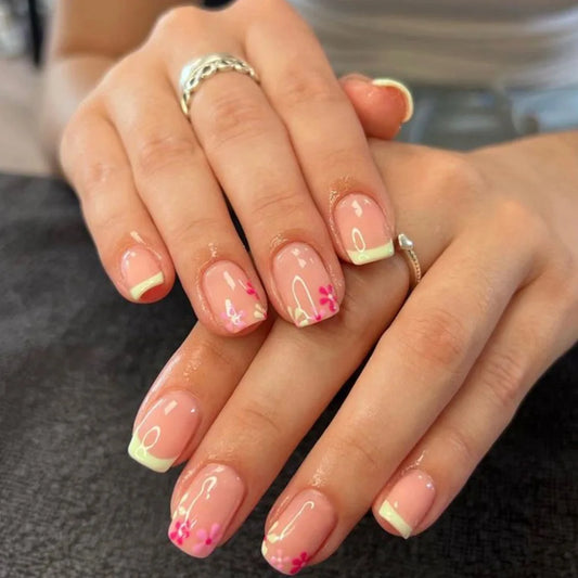 24pcs Flower Short Square False Nails Tips Yellow French Full Cover Reusable Ballet Press on Nails Simple Cute Design Fake Nail