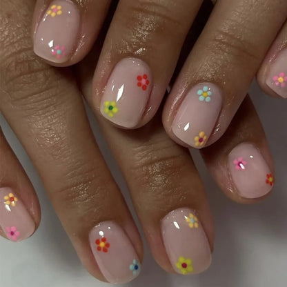 24Pcs Short Square Head Press on Nails Green Simple Flower Grass Design False Nails Detachable Finished Full Cover Fake Nail Tip