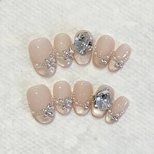 10Pcs Naked Pearl Chain Almond False Nails Full Cover Broken Flower Shape Diamond Designs Short Oval Head Wearable Nail Tips Art