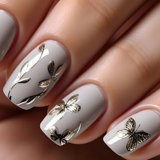 24Pcs Short Black Square False Nails with Glue Gold Foil Nail Design Autumn Winter Press on Acrylic Nail Manicure Tips for Girls