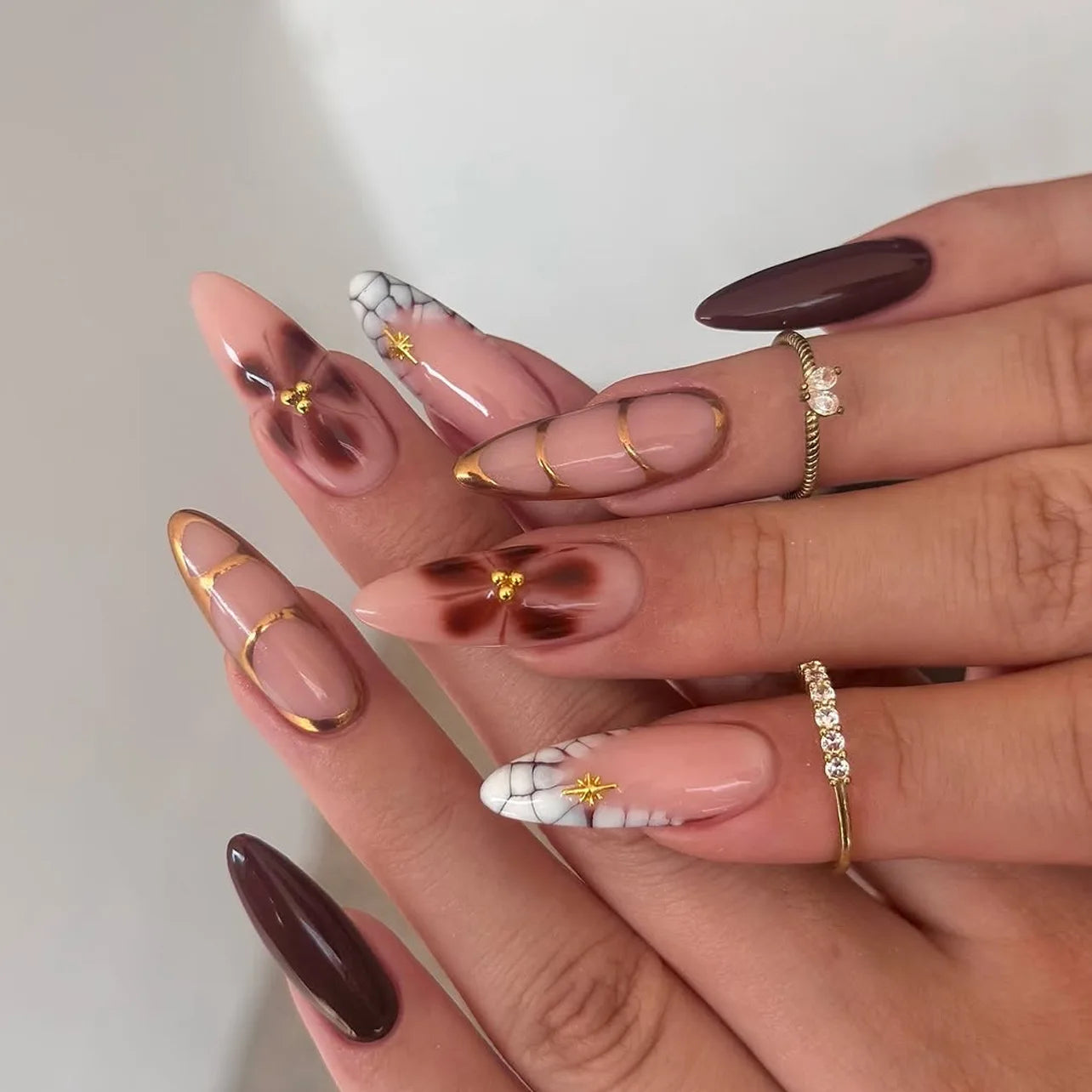 Wine Red French Wearable Nail Art Flowers Petal Halo Dyeing Almond False Nails Detachable Finished Fake Nails Press on Nails