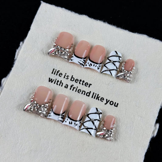 10pcs high-end Luxury yet minimalist style, hand-painted zebra pattern, dazzling glittering diamonds handmade fake nails
