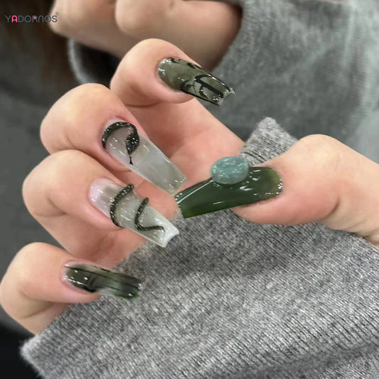 24pcs Dark Green Fake Nails Tips 3D Snake Jade Press On Nails Chinese Style Painted Bamboo False Nail Patches Manicure Art