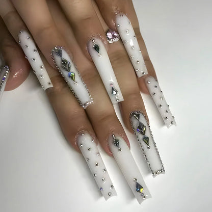 24Pcs Long Square Head French Fake Nail Tips 3D Love Heart Design Press on Nails with Rhinestone Pattern Wearable False Nail Art