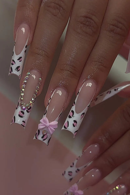 24Pcs Long Square Head French Fake Nail Tips 3D Love Heart Design Press on Nails with Rhinestone Pattern Wearable False Nail Art