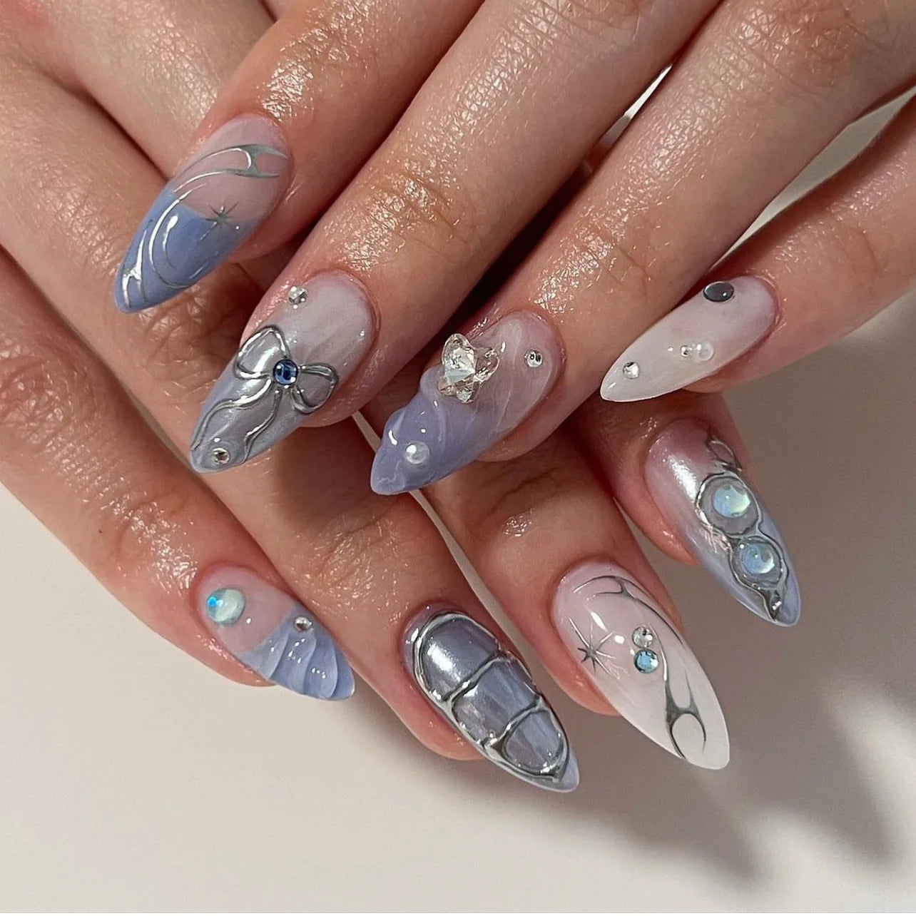 24Pcs Mid-length Almond False Nails Blue French 3D Flower Silver Design Press on Fake Nails Art Detachable Full Cover Nails Tips