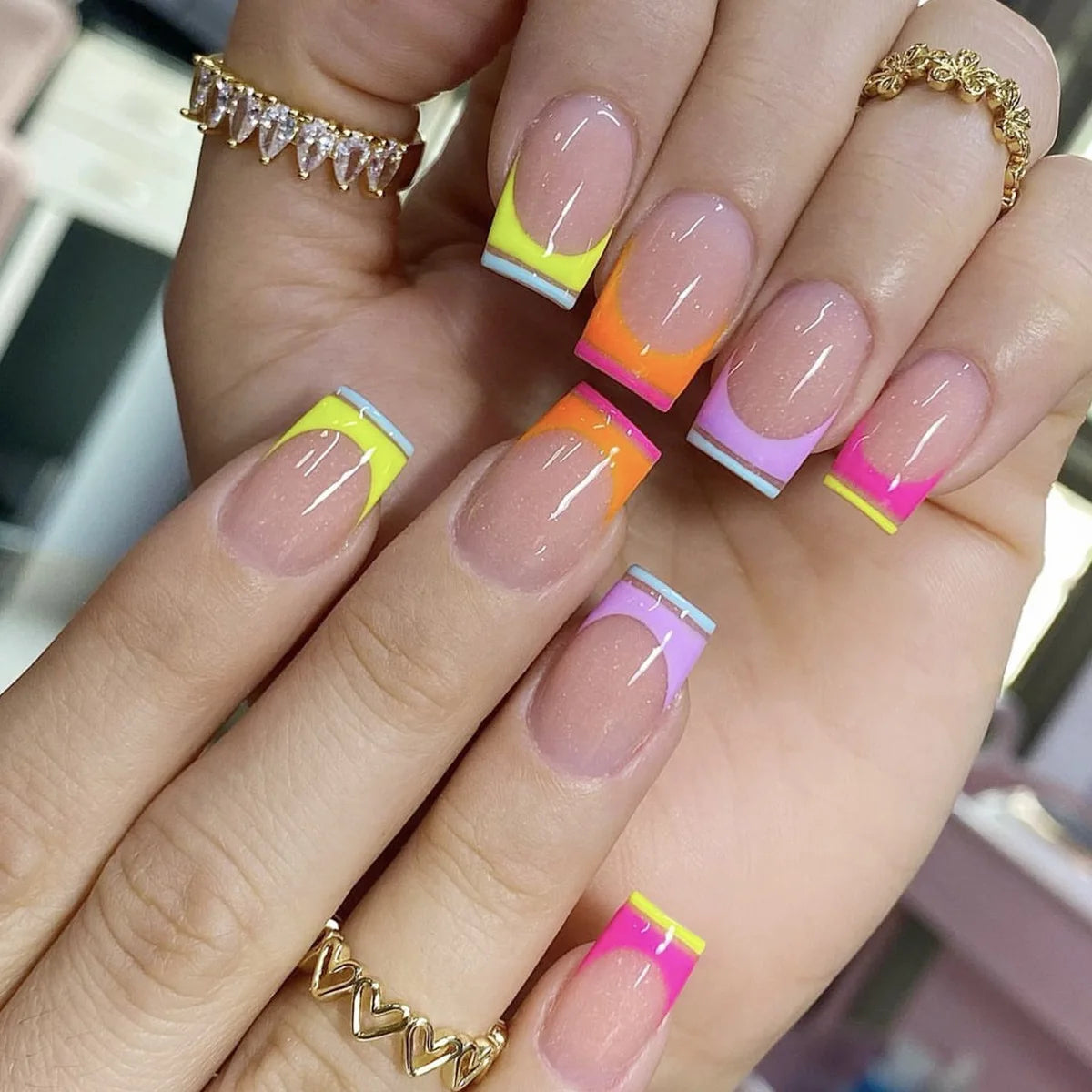 24pcs Aurora Fake Nails Art French White Long Almond False Nail Tips Reusable Simple Sweet Love Pearl Design Press on Nails Sets